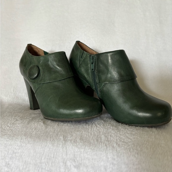 Miz Mooz Shoes - Miz Mooz women’s shoes.